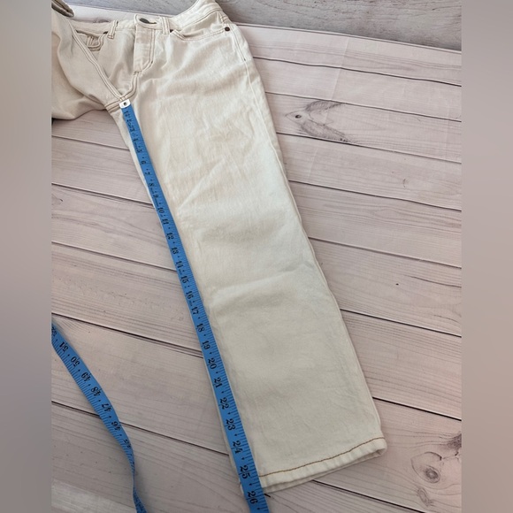 Elizabeth And James Women's Size 6 High-Rise Vintage Straight Jeans
Summer - Picture 6 of 6